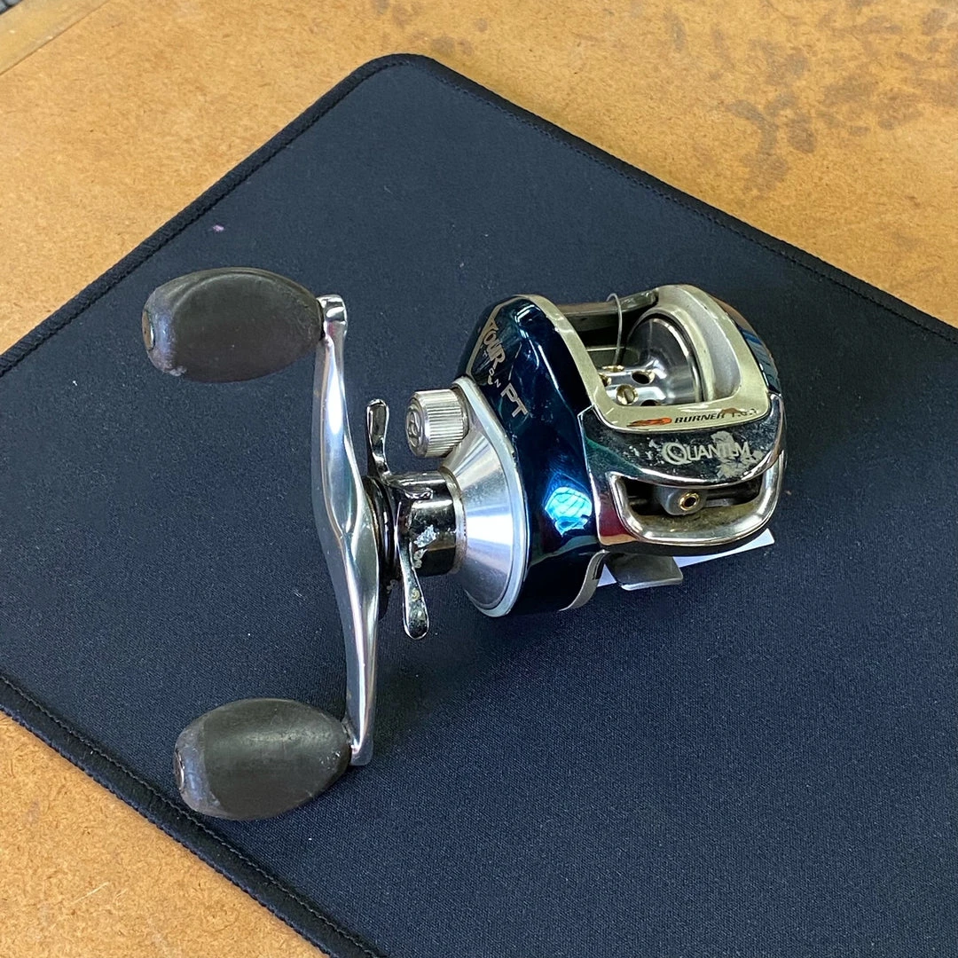 Fishin' World Used Reel - Quantum Tour PT Used Rods And Reels